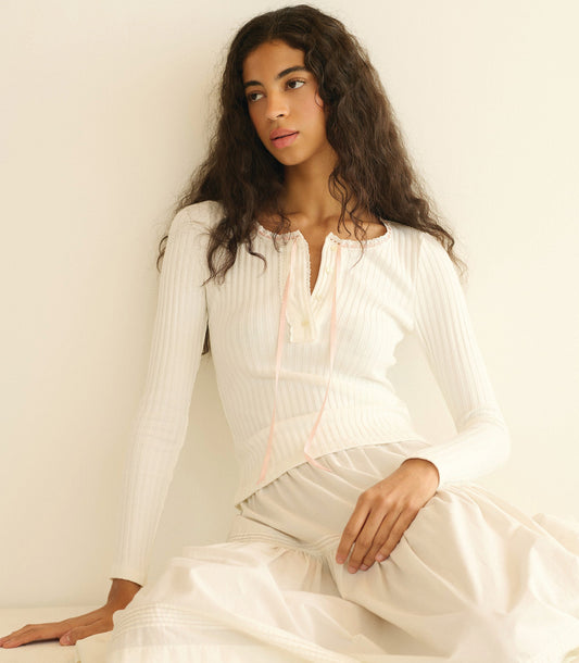 DÔEN Lidie Cotton Henley Tee with Lace Trim – Salt